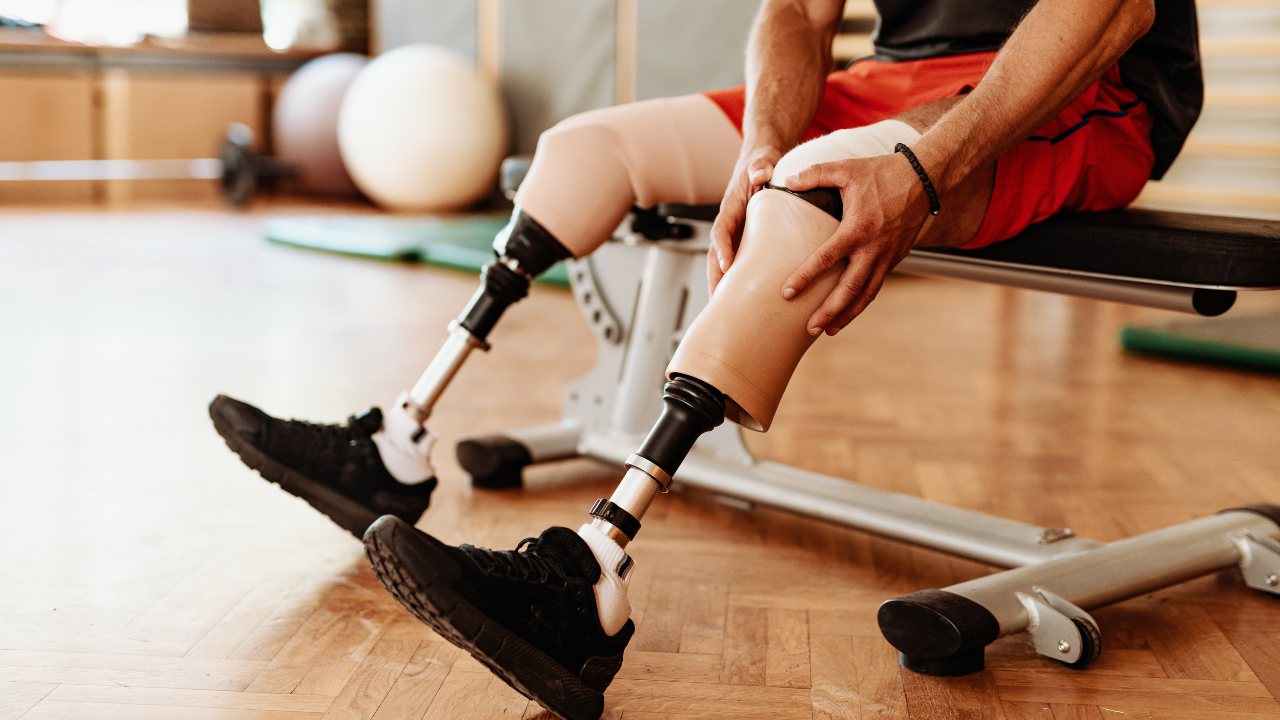 Advanced Artificial Limb Above Knee Technology